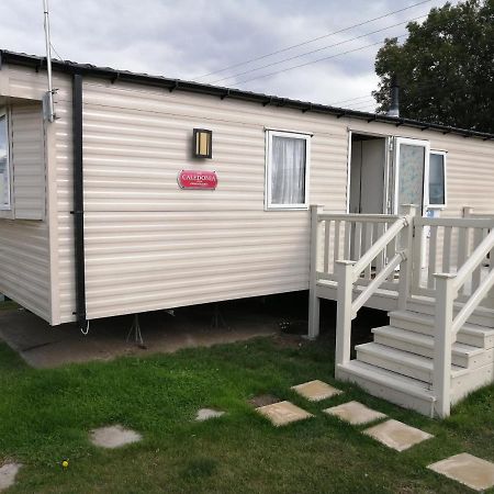 Hotel 617 seawick Jaywick Sands Zewnętrze zdjęcie