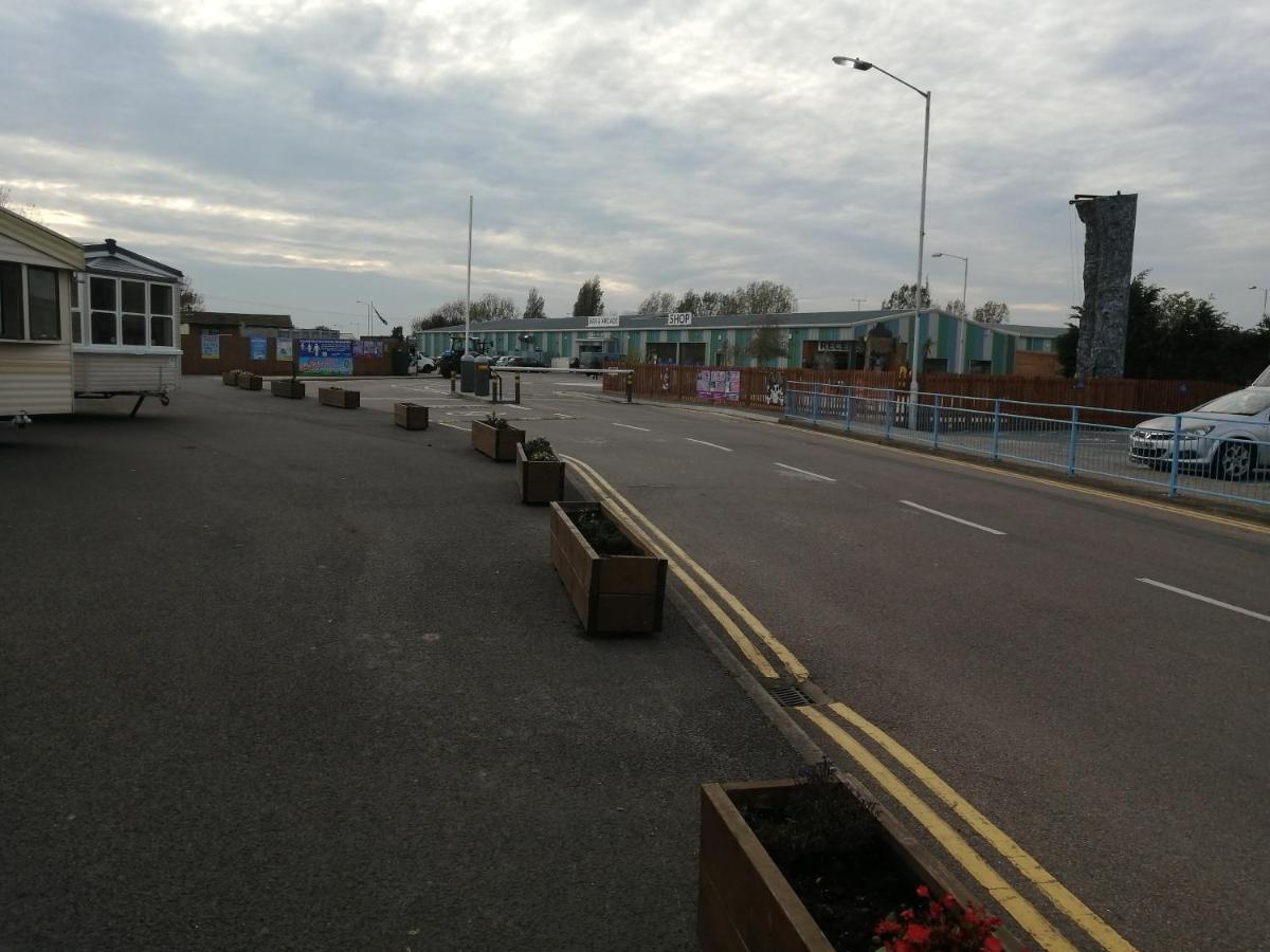 Hotel 617 seawick Jaywick Sands Zewnętrze zdjęcie